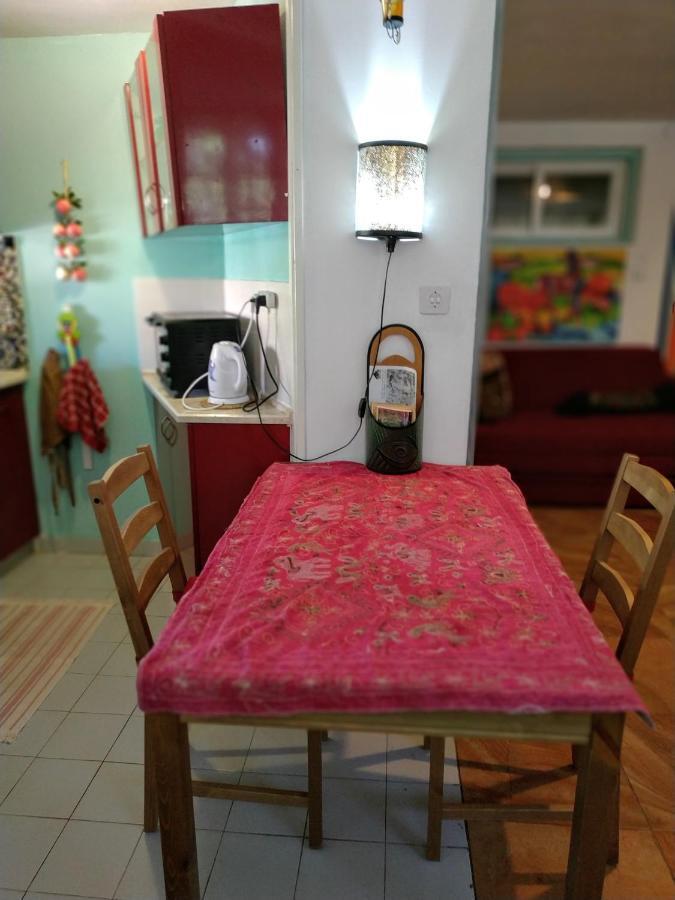 הבית הירוק - Green House アラド エクステリア 写真